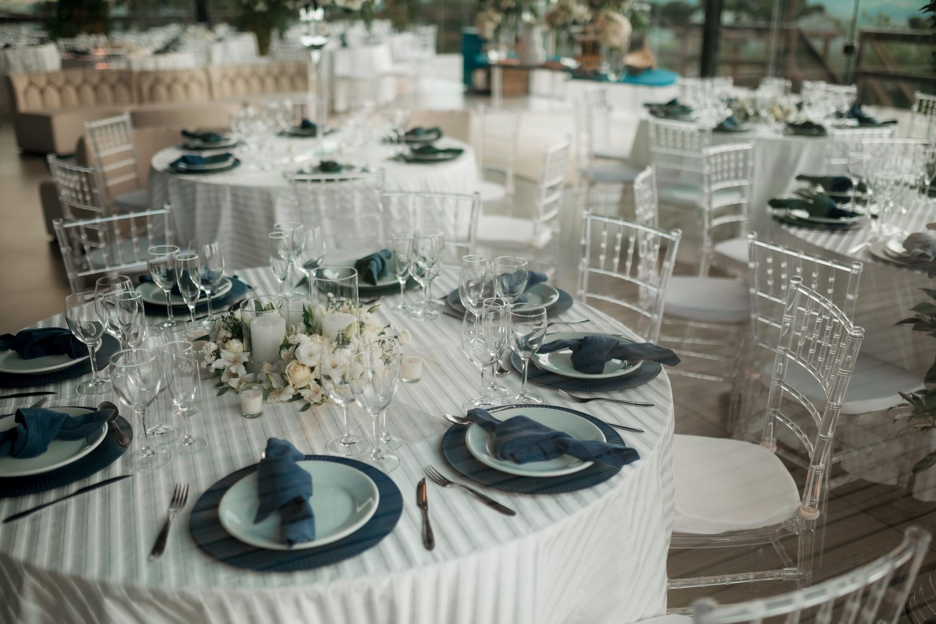 Elegant dinner table setting